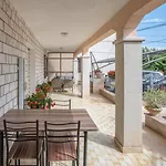Comfortable In Umag With Parking Space
