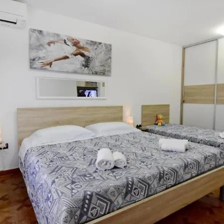 Comfortable In Umag With Parking Space Daire