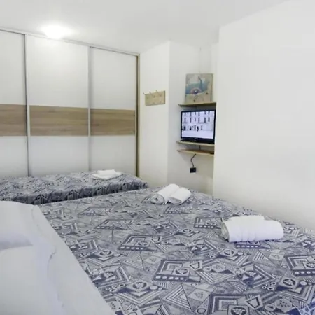 Comfortable In Umag With Parking Space Daire Murine