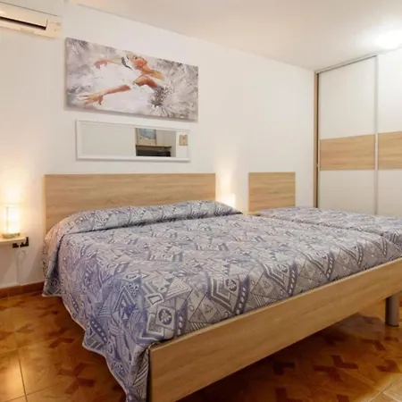Appartement Comfortable In Umag With Parking Space Murine