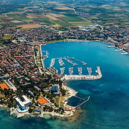 Comfortable In Umag With Parking Space *