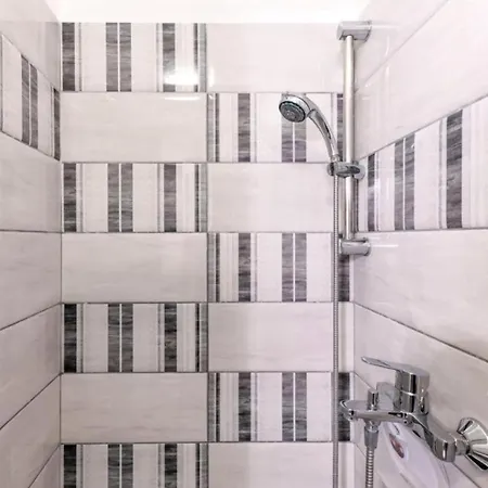 Comfortable In Umag With Parking Space Murine