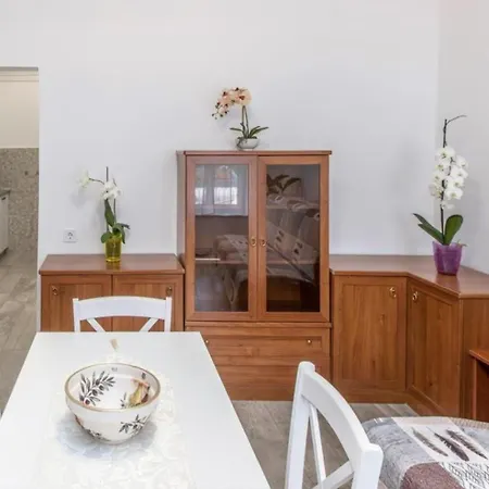 Comfortable In Umag With Parking Space Apartment